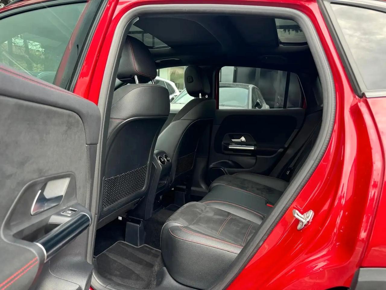 Mercedes-benz GLA 200 d Auto Premium AMG iva esposta *PROMO*