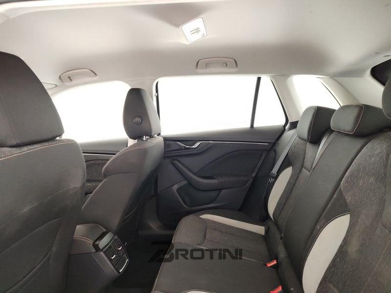 Škoda Kamiq Kamiq 1.5 tsi Black Dots 150cv