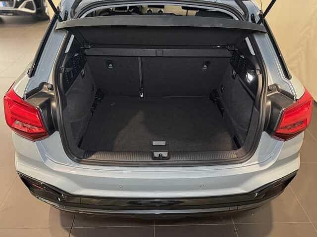 Audi Q2 35 TDI quattro S tronic Identity Black