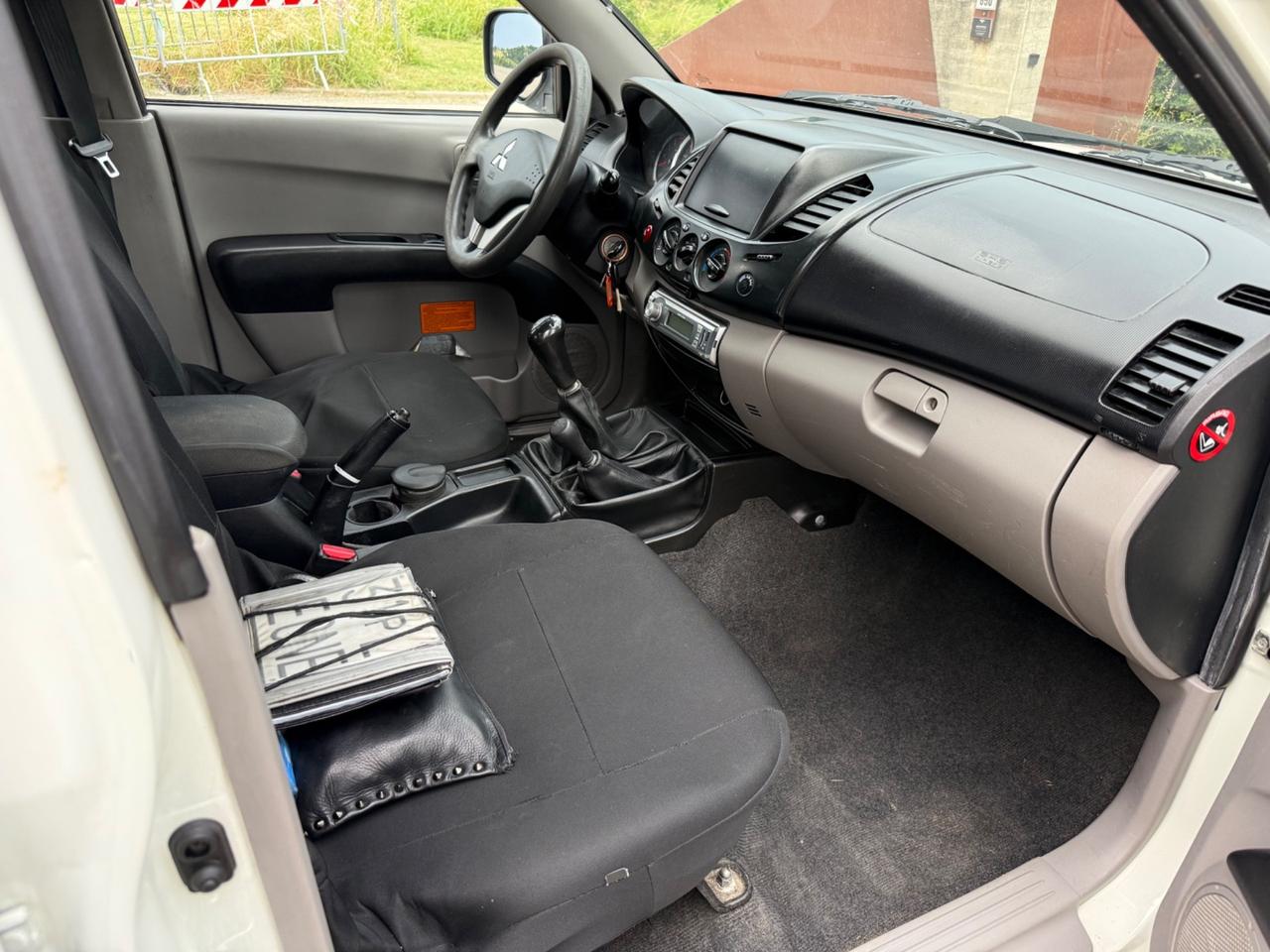 Mitsubishi L200 2.5 DI-D/136CV Double Cab Intense