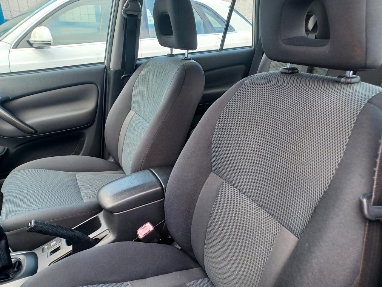 Toyota RAV 4 RAV4 2.0 Tdi D-4D cat 5 porte