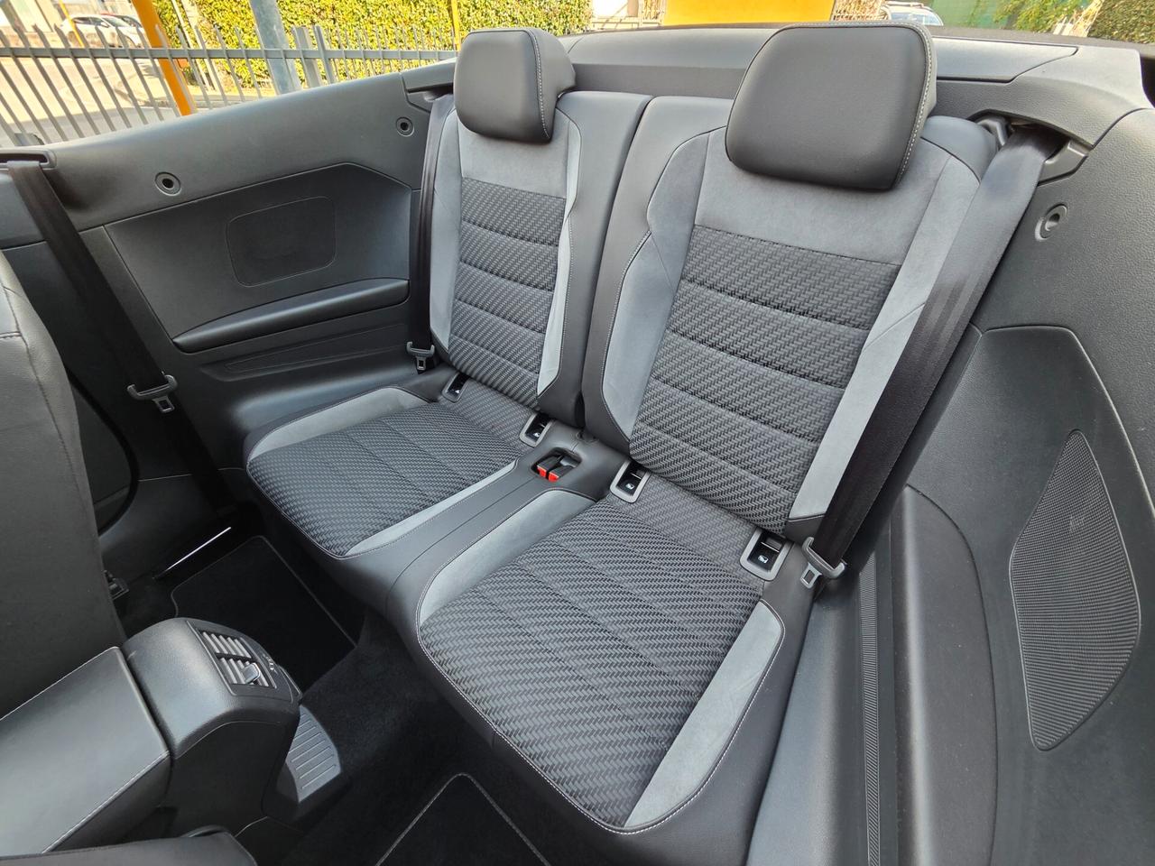 Volkswagen T-Roc Cabriolet 1.5 TSI 150cv R-Line DSG