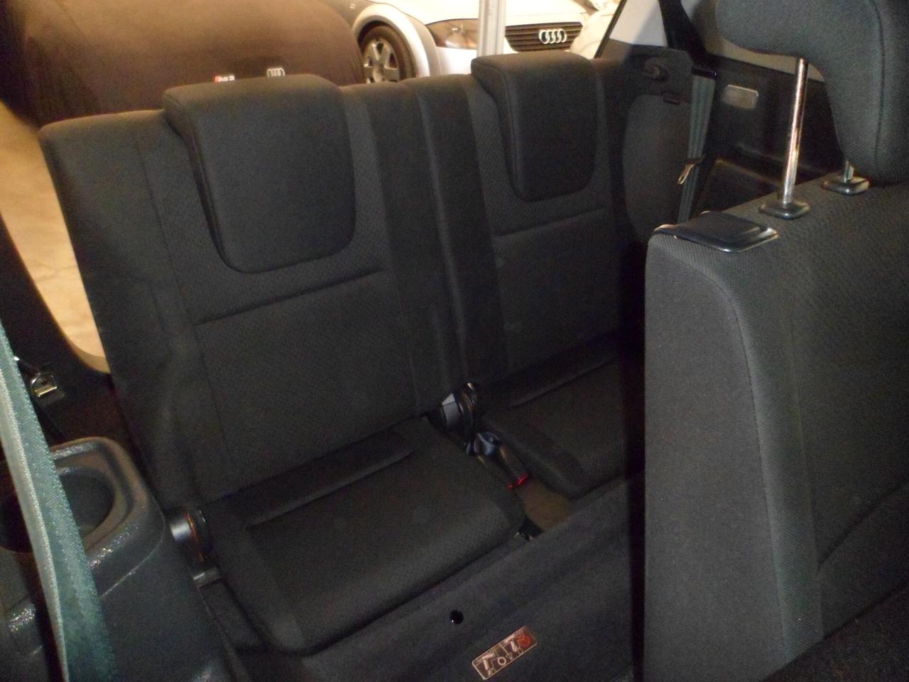 Toyota Corolla Verso 2.0 16V D-4D 7 posti full 05