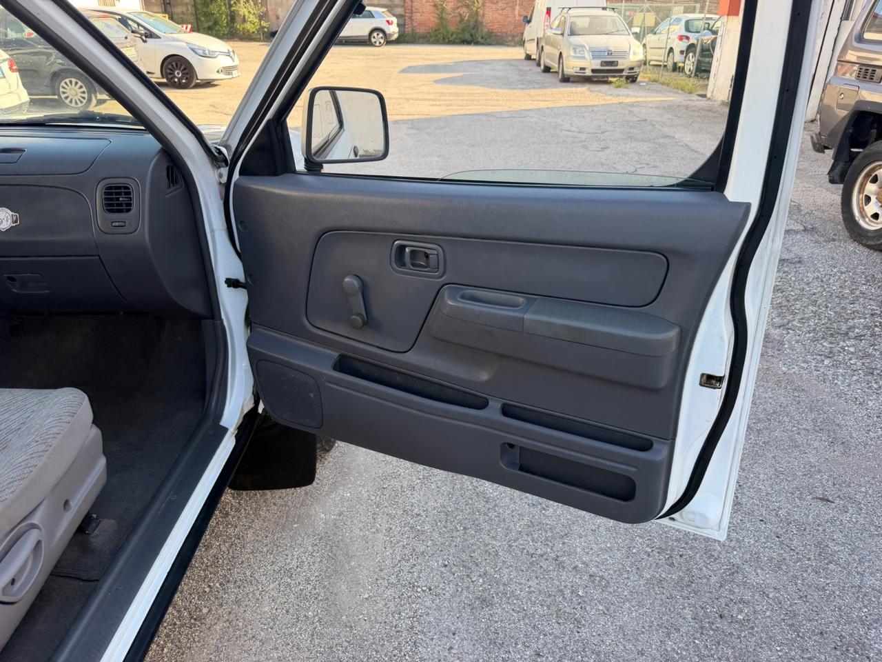Nissan Pick Up Pick-up 2.5 TD 4 porte Double Cab Navara