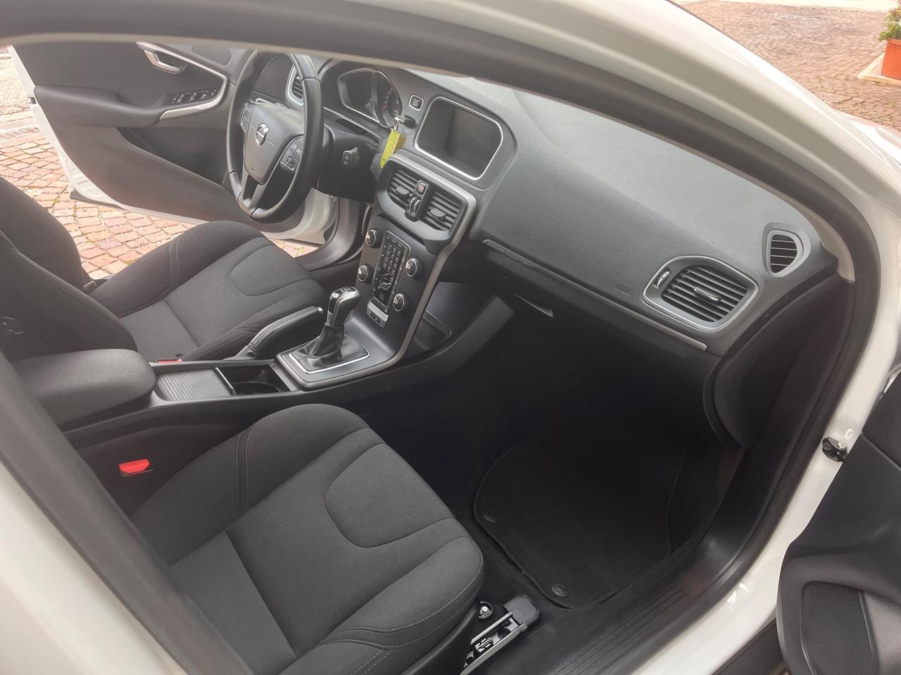 Volvo V40 Cross Country V40 Cross Country D2 Business