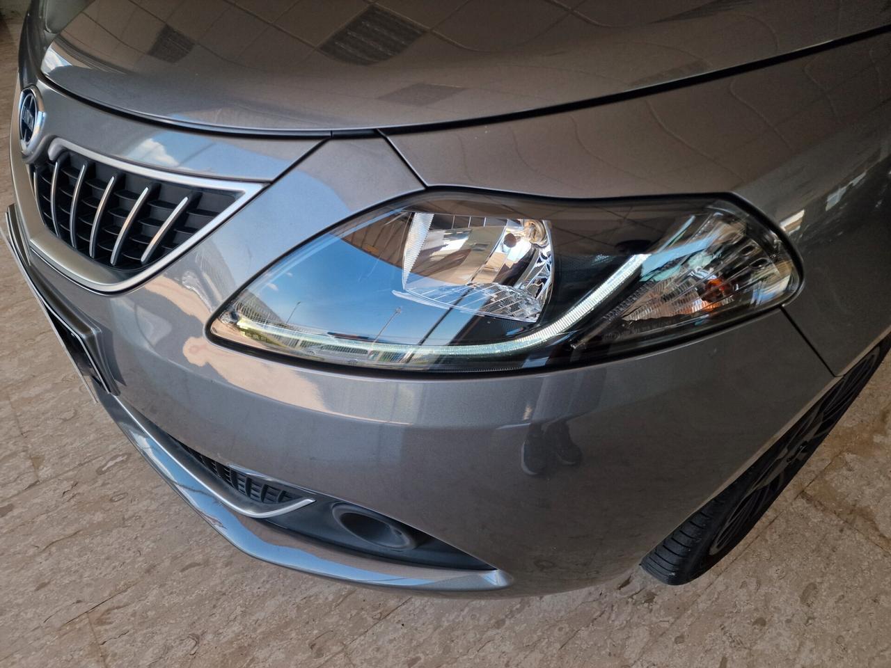 Lancia Ypsilon 1.0 Hybrid Ecochic 2022