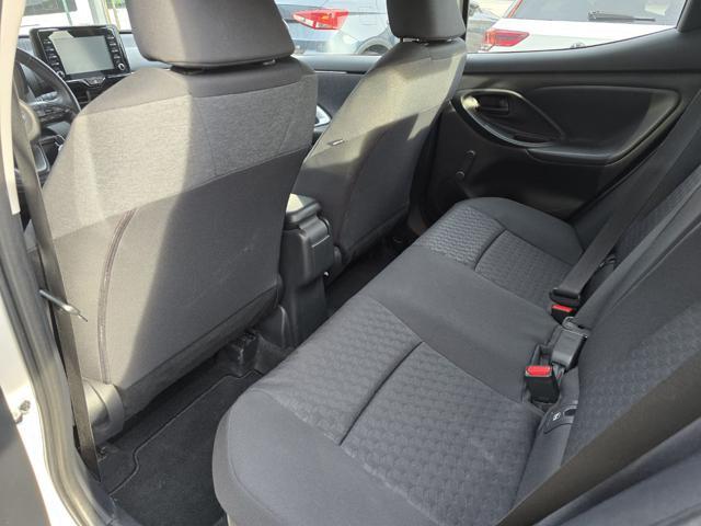 TOYOTA Yaris 1.5 Hybrid 5 porte Business