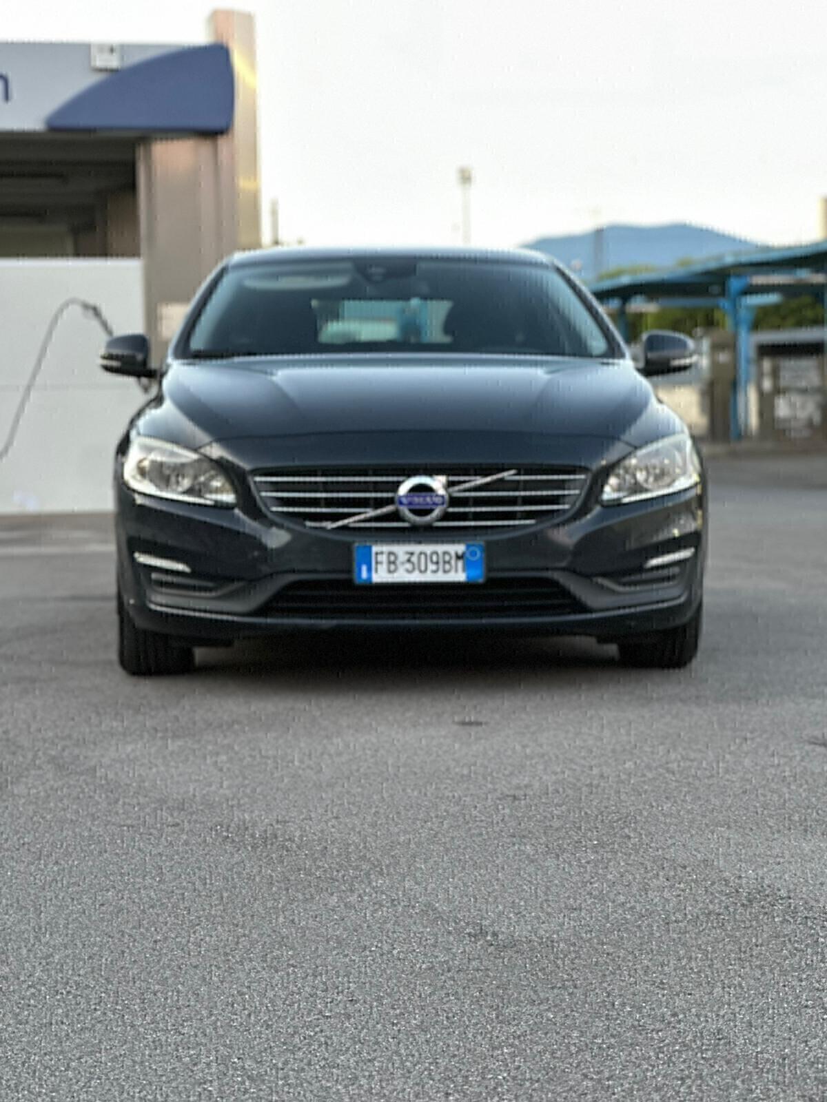 Volvo V60 D2 1.6 Powershift Kinetic