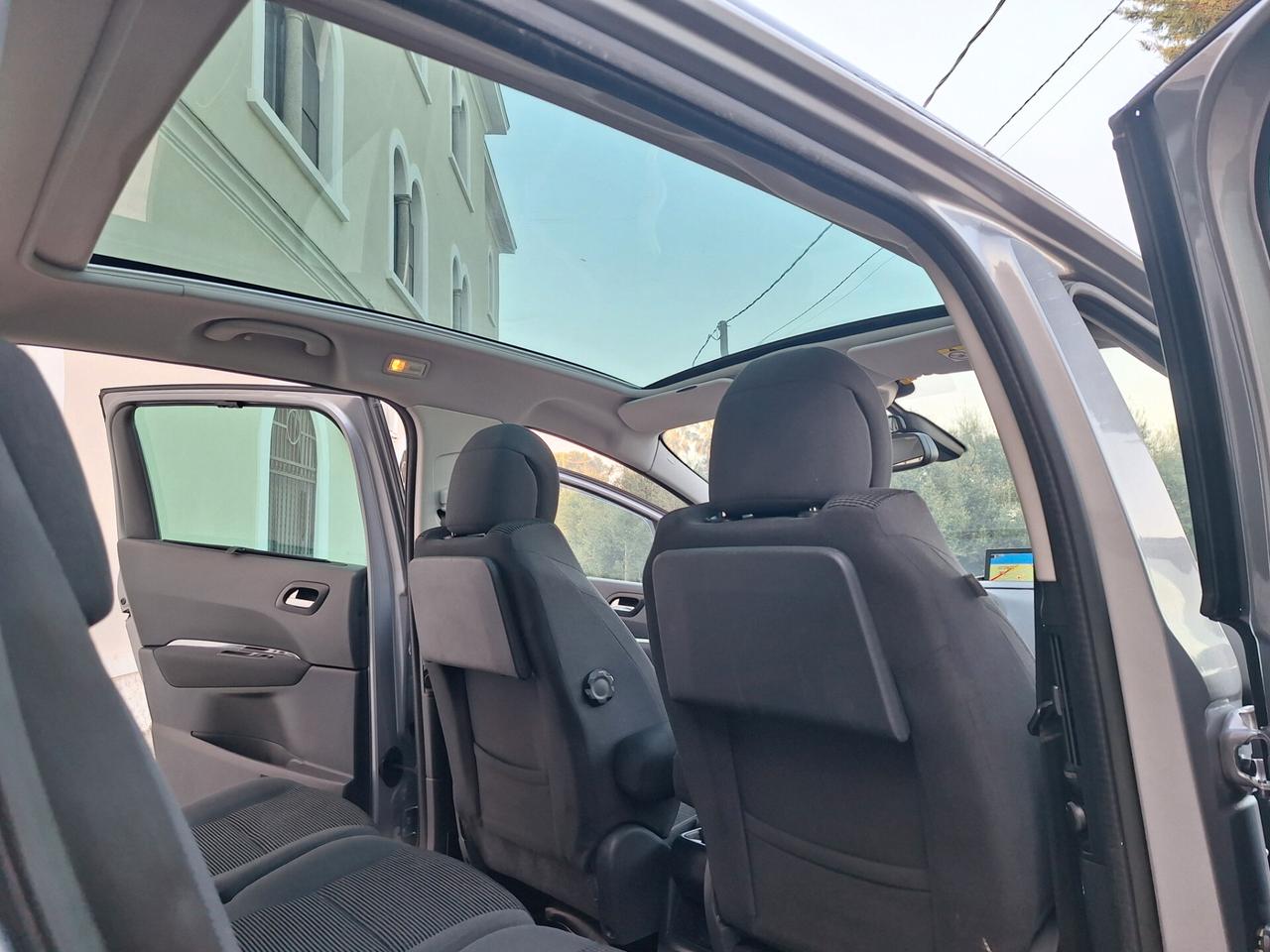 Peugeot 5008 1.6 HDi 115CV"7 POSTI" NAVI TETTO