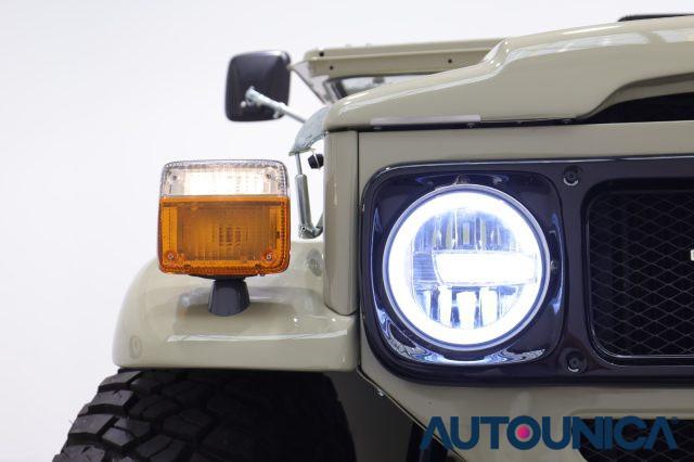 TOYOTA Land Cruiser BJ 42 RESTAURATA