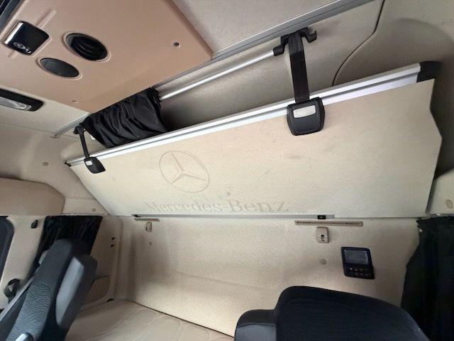 MERCEDES-BENZ ACTRO 1848