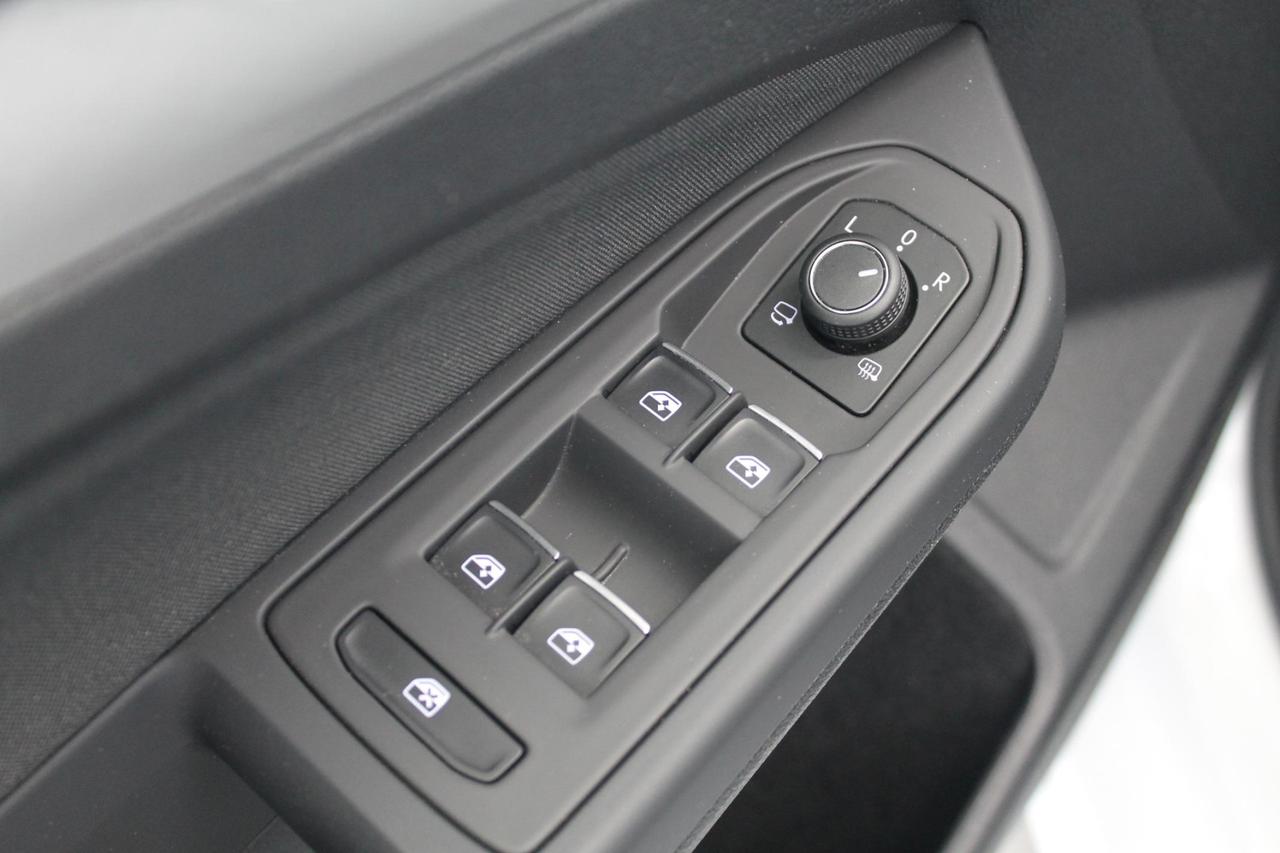 Volkswagen Golf 2.0 TDi 115 Cv. SPORT