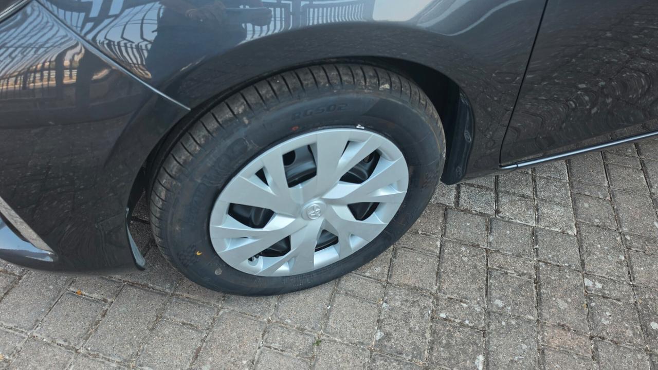 Toyota Yaris 1.5 Hybrid 5 porte Active