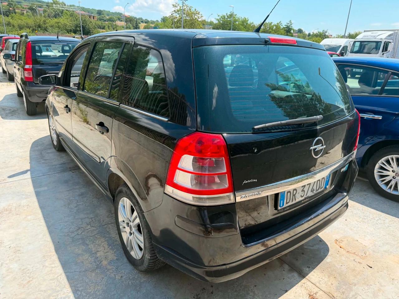 Opel Zafira 7 posti BENZ/METANO