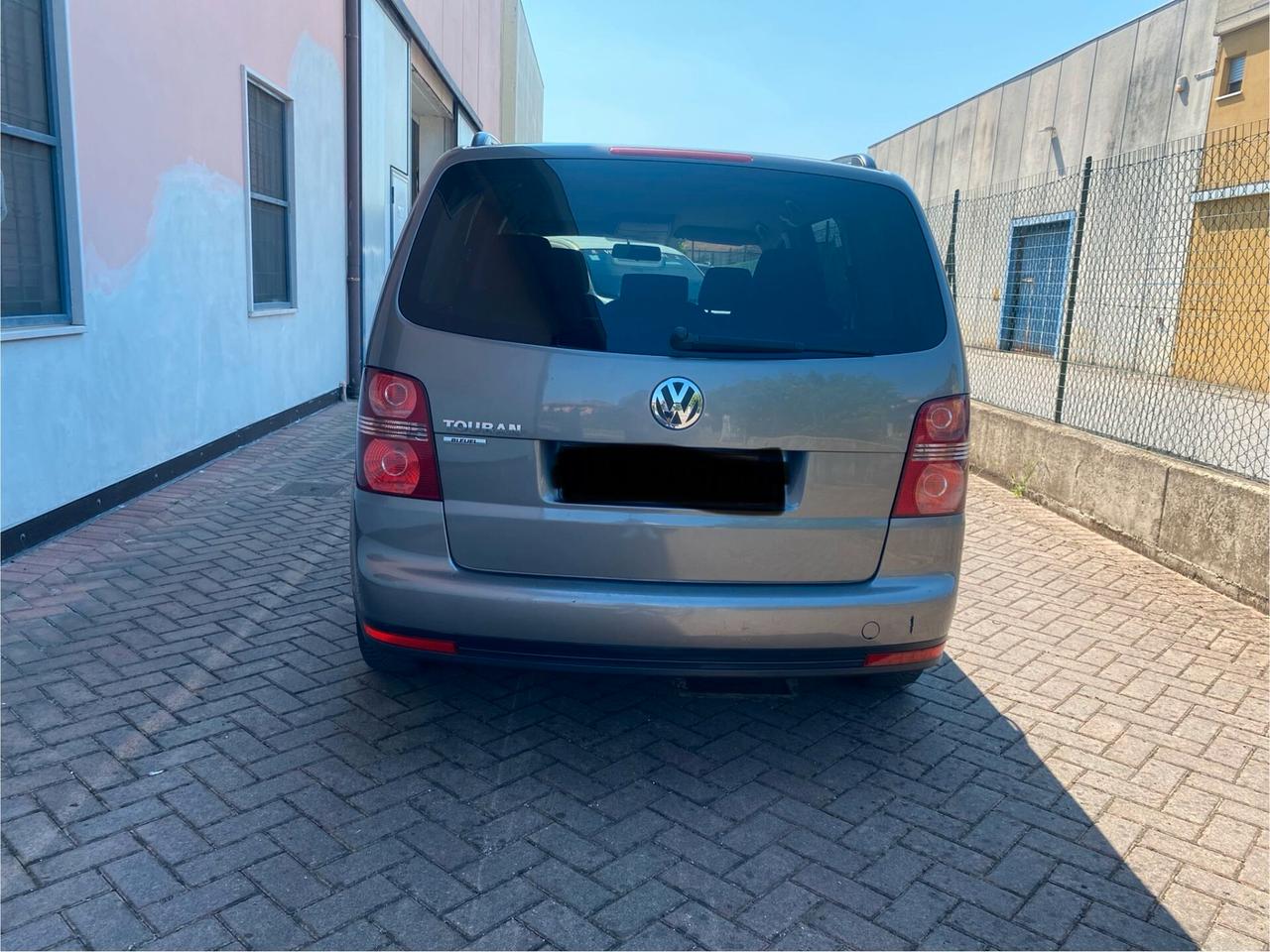 Volkswagen Touran 1.6 Conceptline Bifuel G