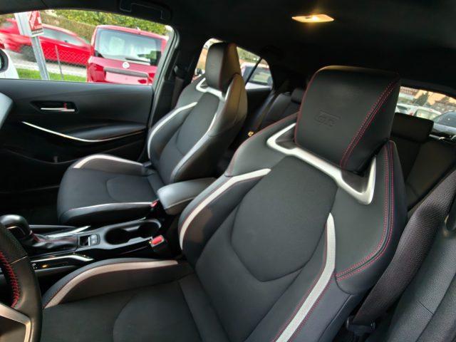 TOYOTA Corolla 2.0 Hybrid GR SPORT