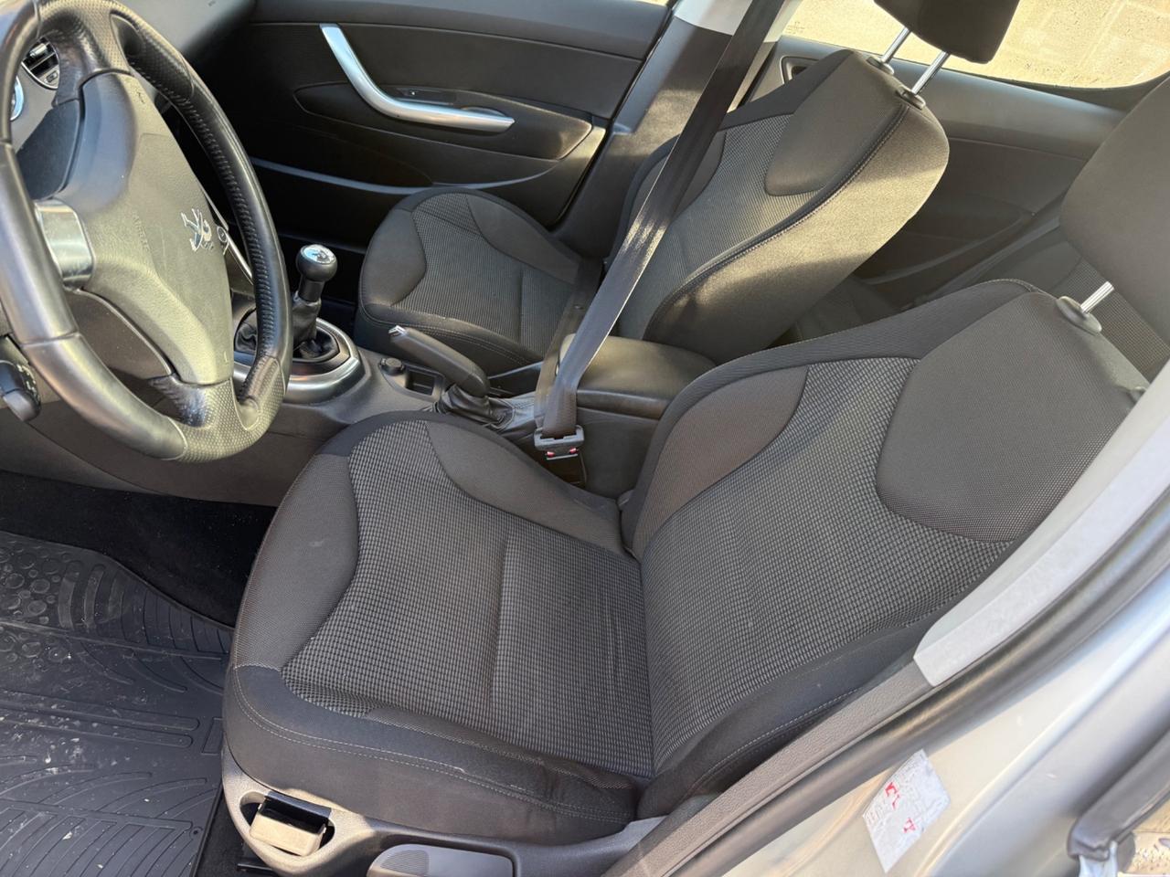 Peugeot 308 1.6 8V HDi 93CV 5p. Access