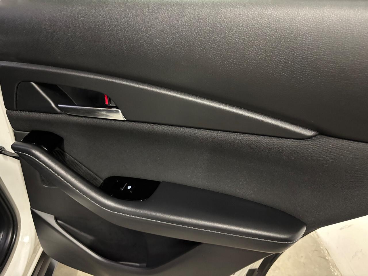 Mazda CX-30 2.0L X Hybrid AUTOMATICA |BIANCO PERLA|