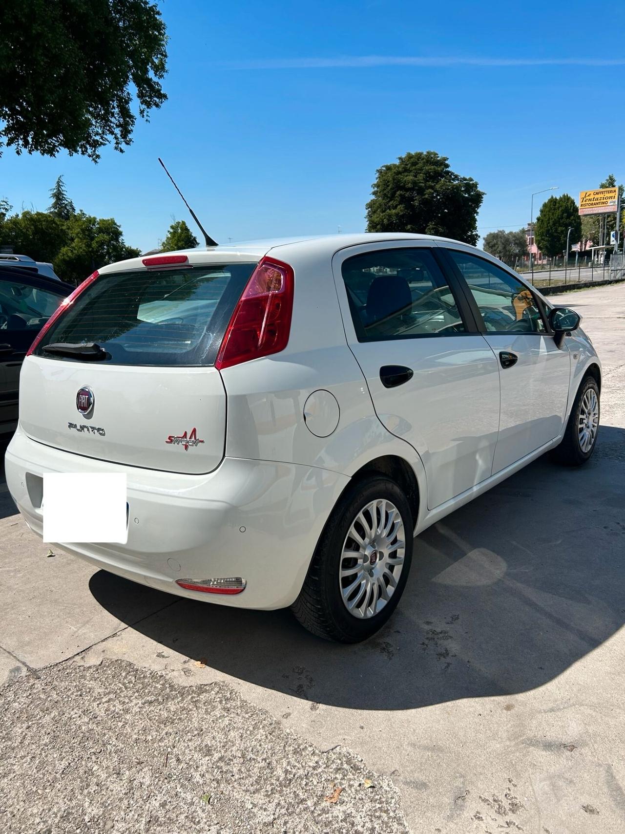 Fiat Punto 1.3 MJT II S&S 85 CV 5 porte ECO Street OK NEO PATENTATI