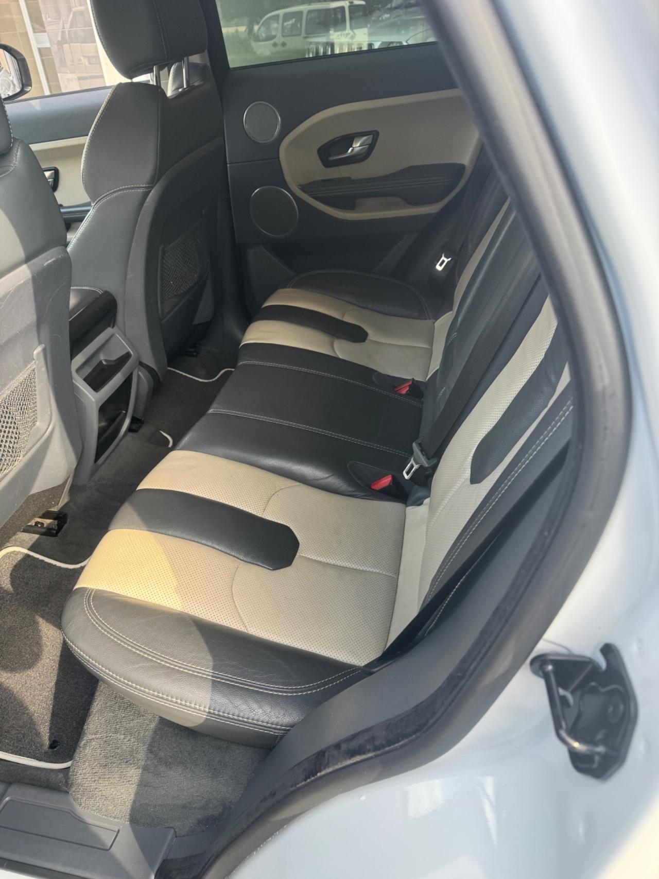 Land Rover Range Evoque 2.2 TD4 5p. Dynamic