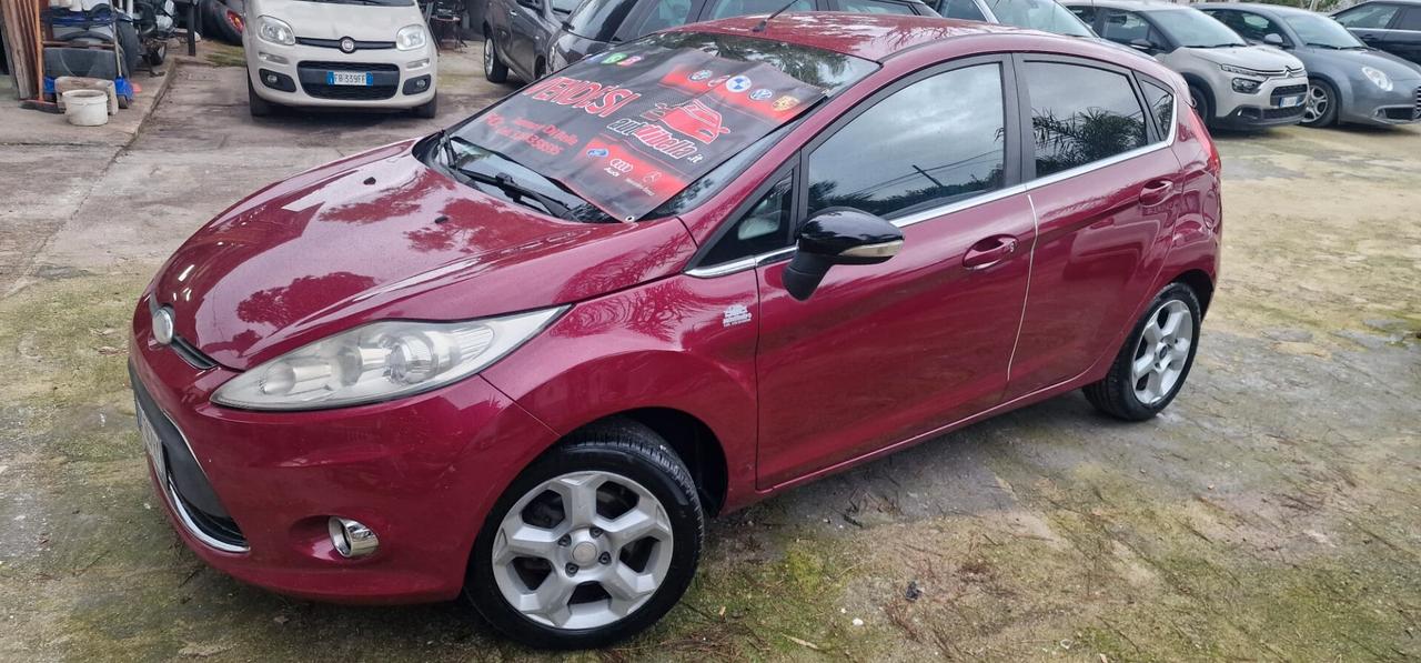 Ford Fiesta 1.4 5 porte Bz.- GPL Titanium
