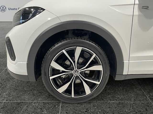 Volkswagen T-Cross Mark 1 Facelift (2024) 1.0TSI 115CV DSG R-Line - NEOPATENTATI -