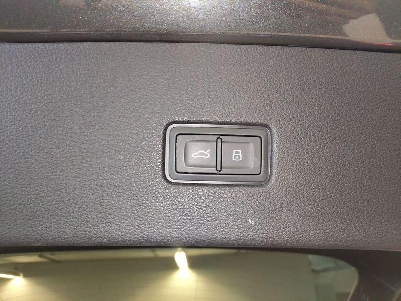 Audi Q8 Q8 3.0 tdi mhev S line edition quattro 286cv tiptronic