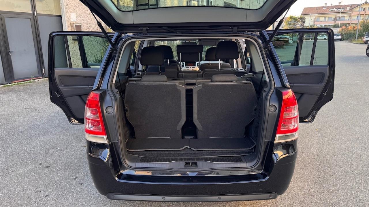 Opel Zafira 1.8 16V VVT Cosmo BENZ E GPL