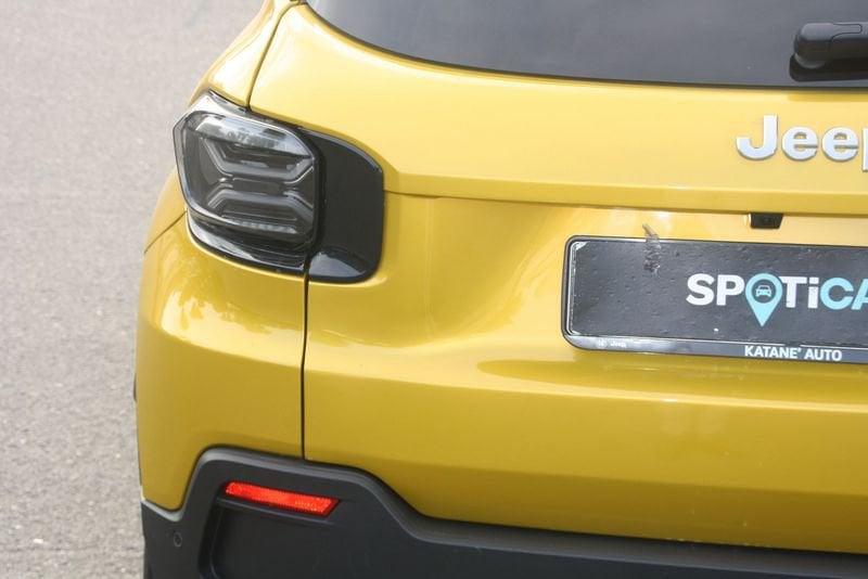 Jeep Avenger e-Hybrid 1.2 MHEV e-Hybrid Turbo Summit