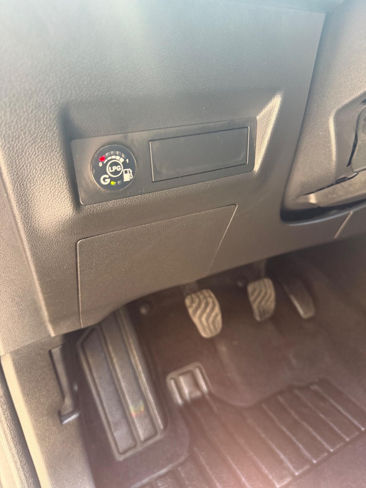 Renault Captur TCe 100 CV GPL Equilibre