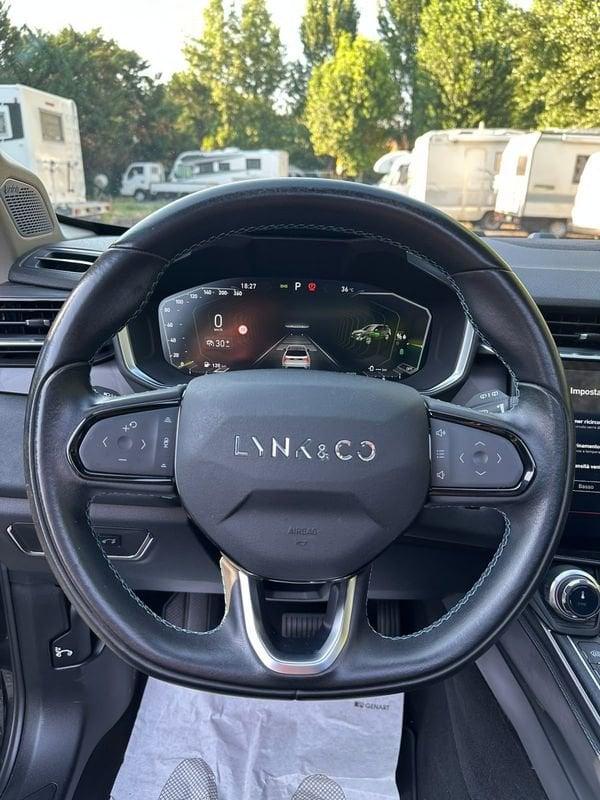 Lynk & Co 01 01 1.5 td phev auto
