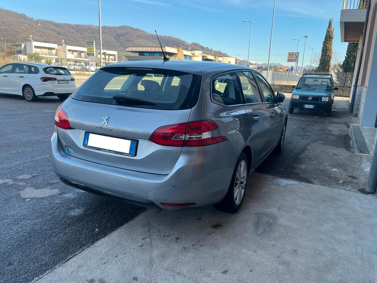 Peugeot 308 2018 SW SW 1.5 bluehdi Business-EURO 6