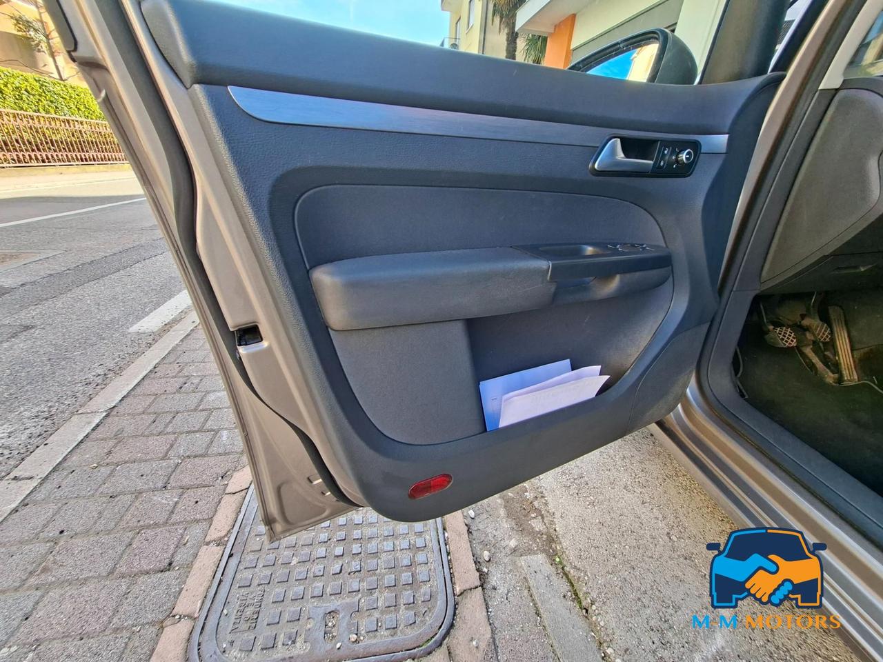 Volkswagen Touran 1.6 tdi Comfortline 7 posti