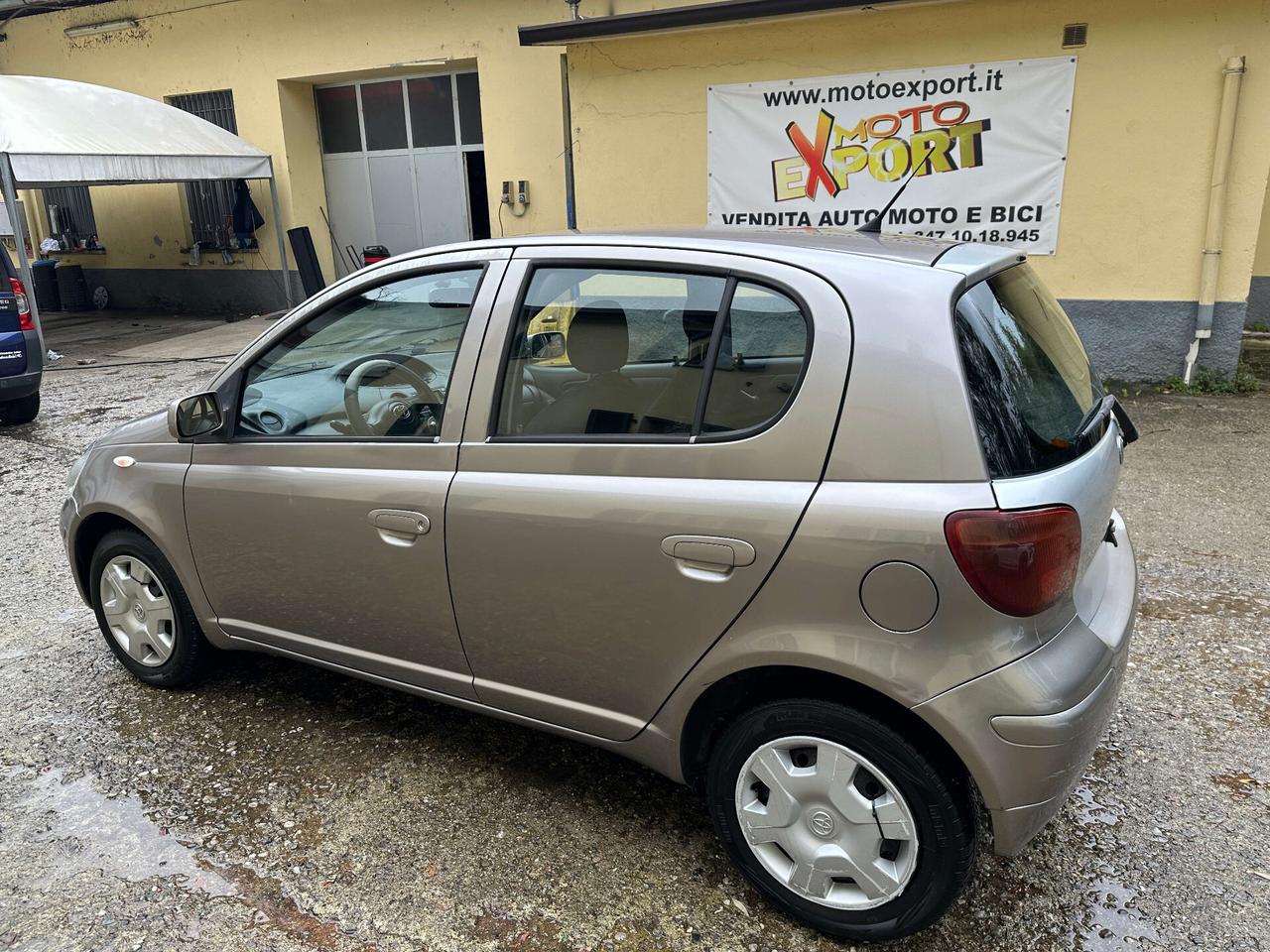 Toyota Yaris 1.4 tdi D-4D cat 5 porte Sol