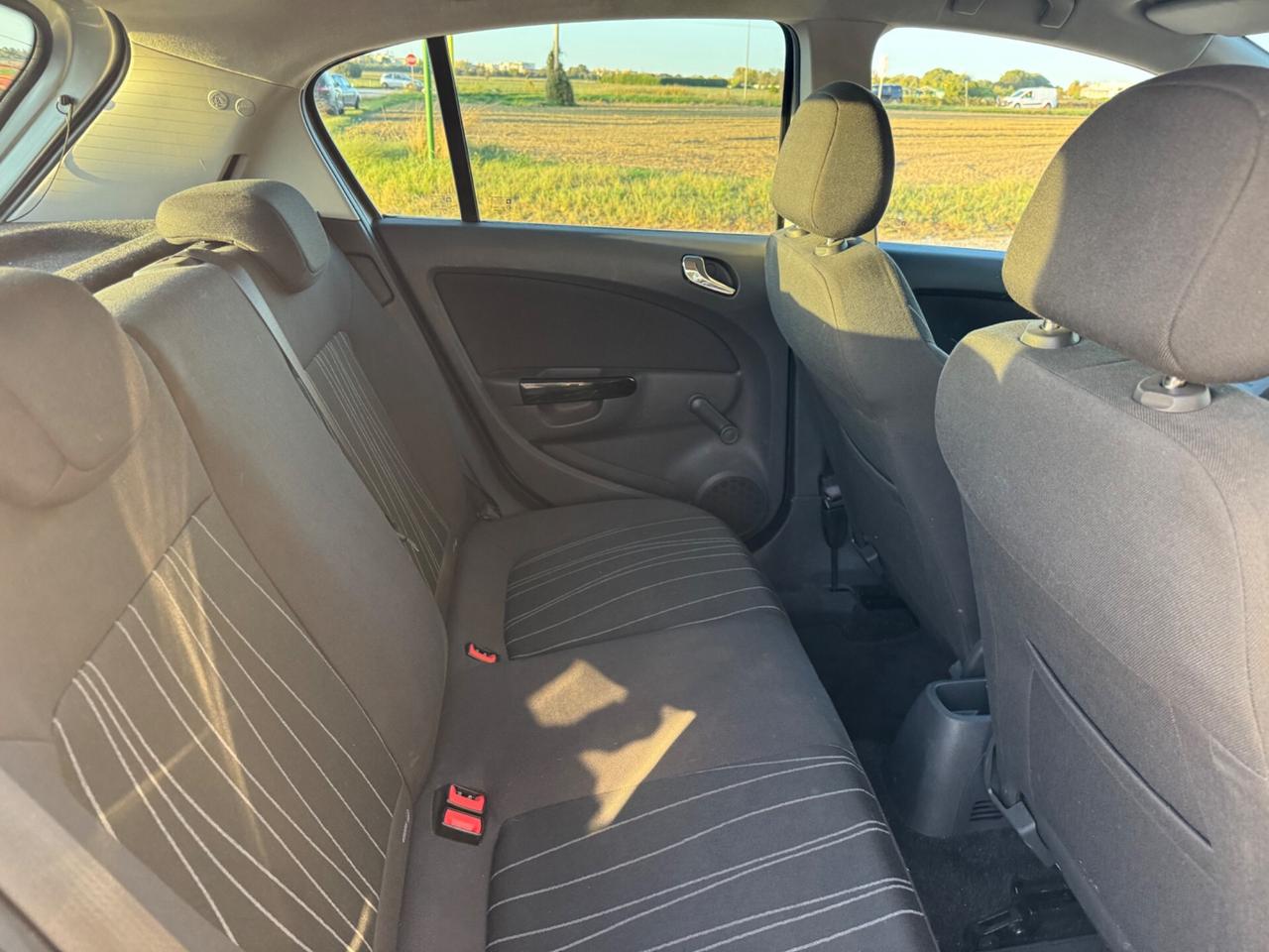 Opel Corsa 1.2 5 porte Cosmo