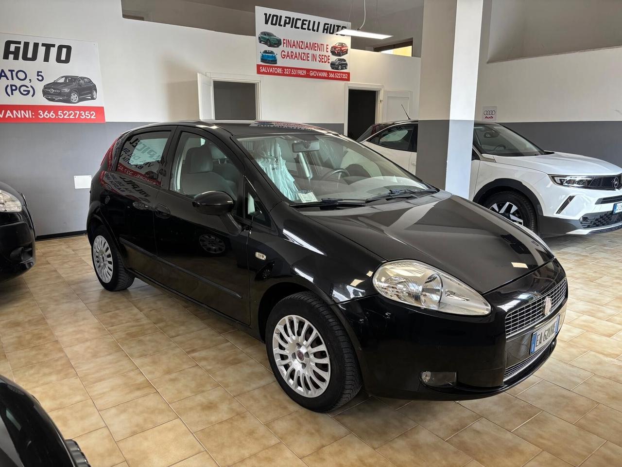FIAT GRANDE PUNTO ANNO 2009 BZ GPL ADATTA NEOPATENTATI KM 190 MILA