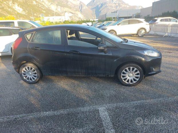 FORD FIESTA 1.5 TDCi per *NEOPATENTATI*