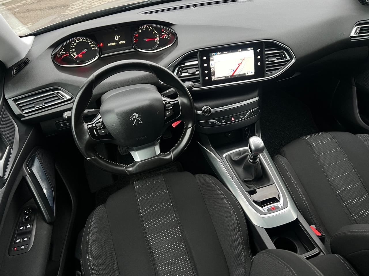 Peugeot 308 PureTech Turbo 130 S&S SW Allure