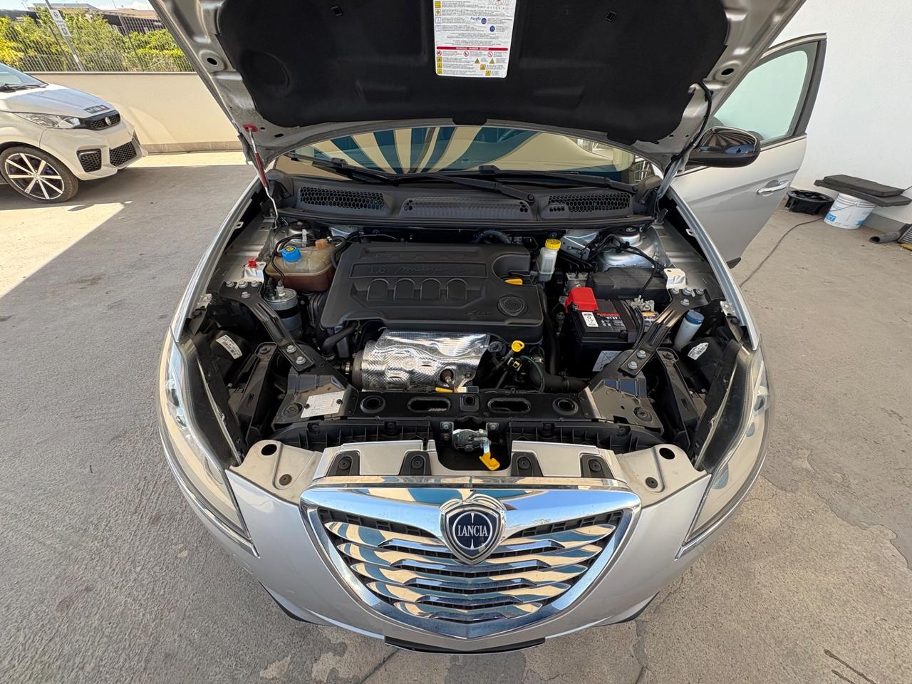 Lancia Delta 1.6 MJT DPF 105 CV Gold