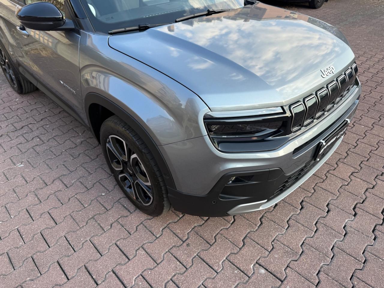 Jeep Avenger 1.2 Turbo e-Hybrid MHEV Summit