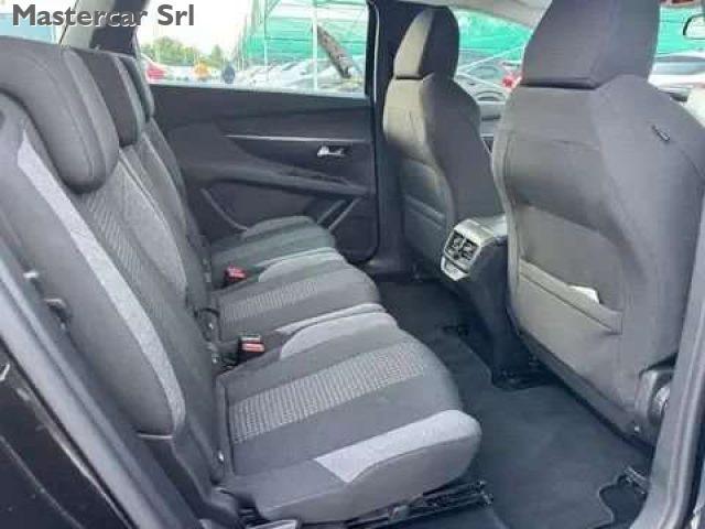 PEUGEOT 5008 7 POSTI 1.5 bluehdi Business EAT8 - GF870RZ