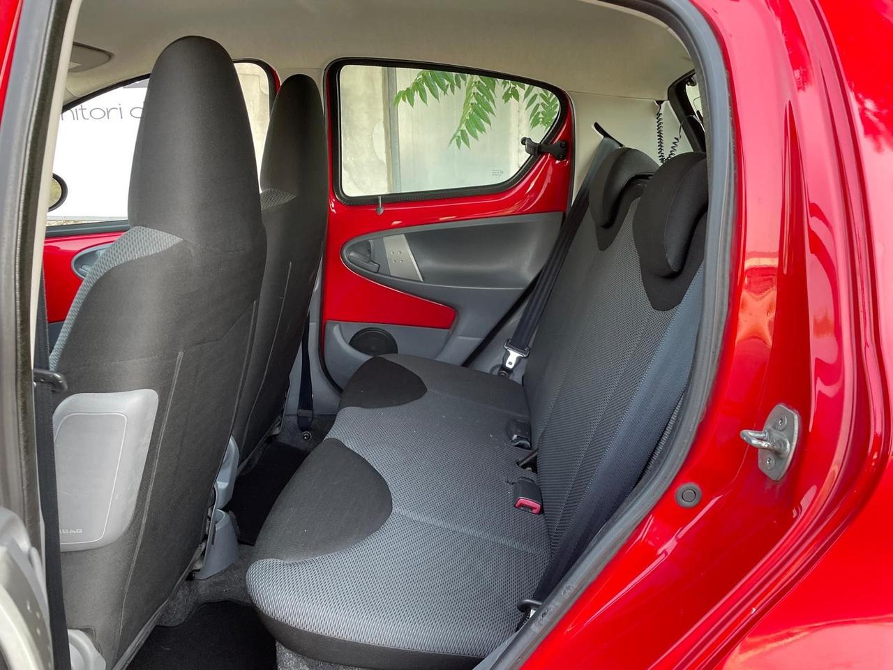 Toyota Aygo 1.0 5 P CON 150 MILA KM