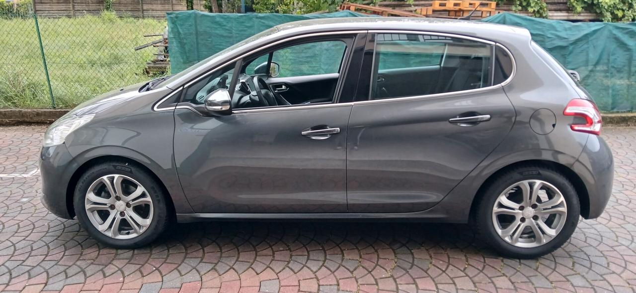 Peugeot 208 1.4 HDi neopatentati