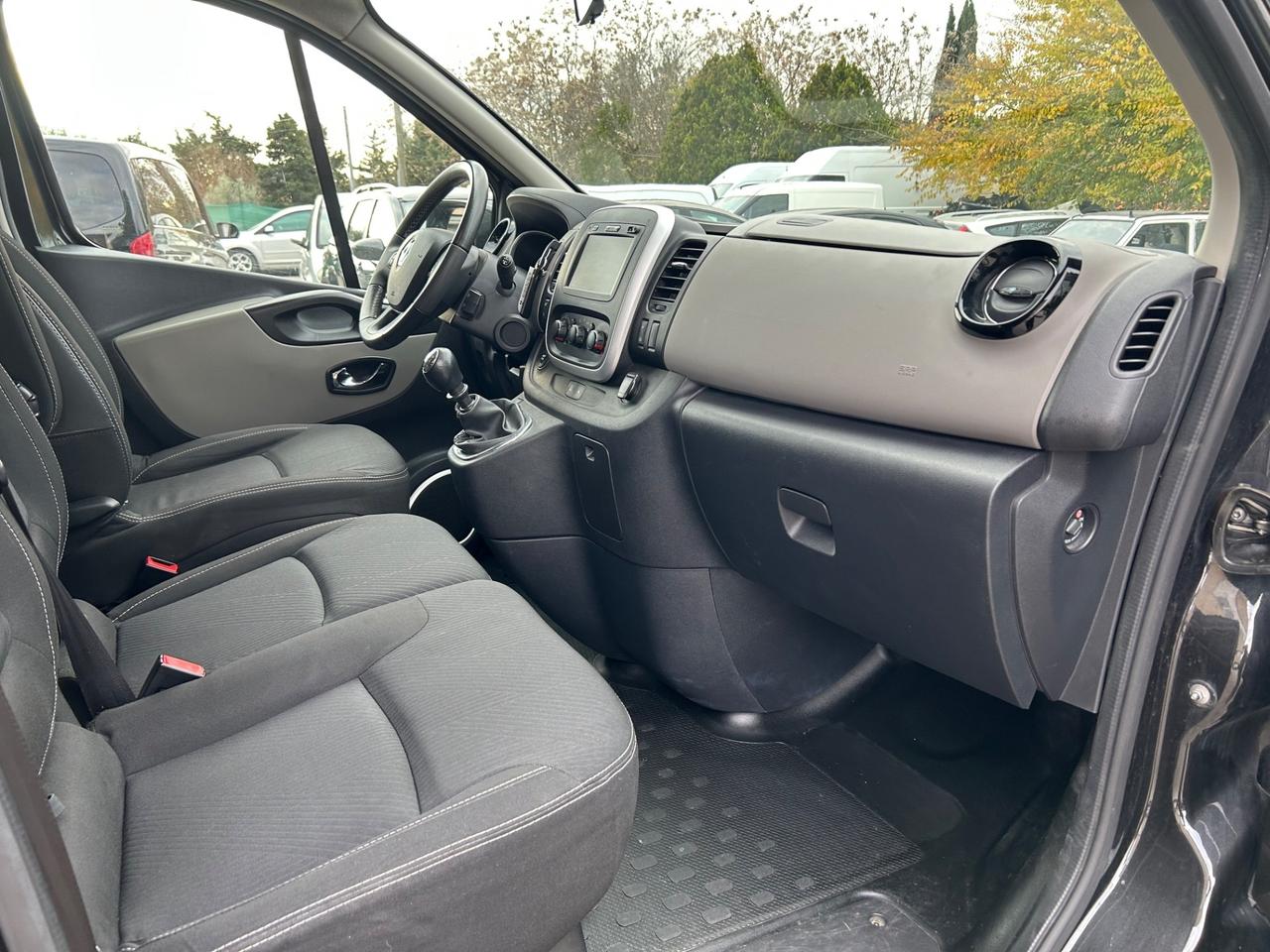 Renault Trafic T27 1.6 dCi 120CV 9 Posti Extralong Euro6