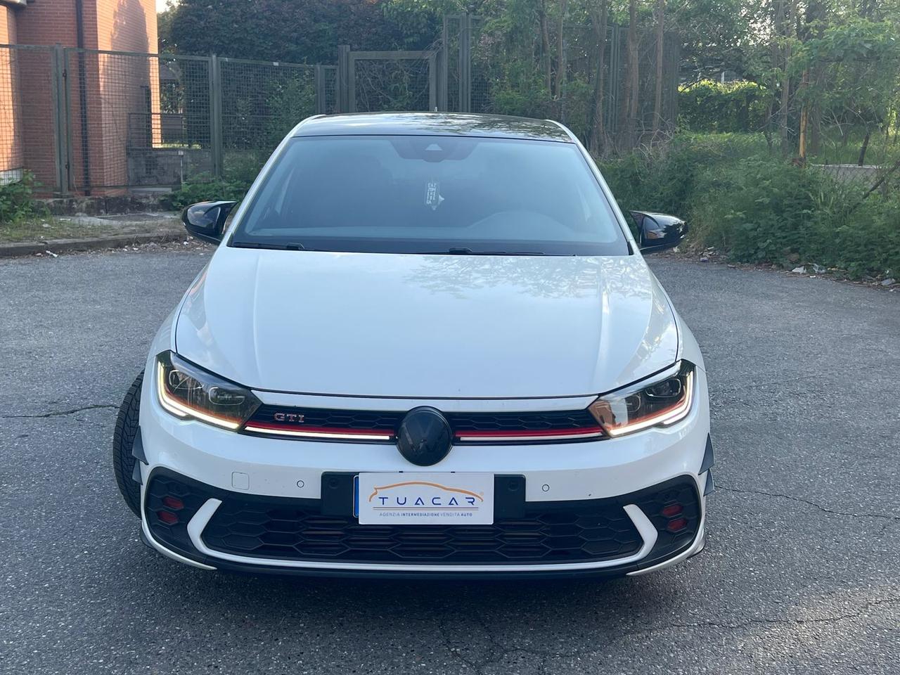 Volkswagen Polo GTI 2.0 TSI GTI #10534