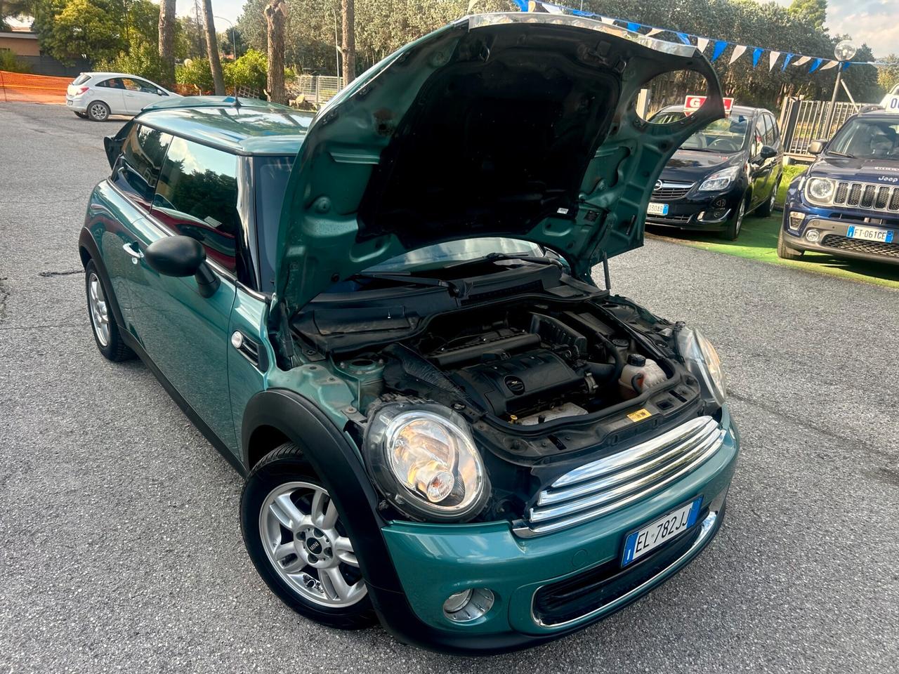 "UNA CHICCA" Mini Mini 1.6 16V One " NEOPATENTATI "