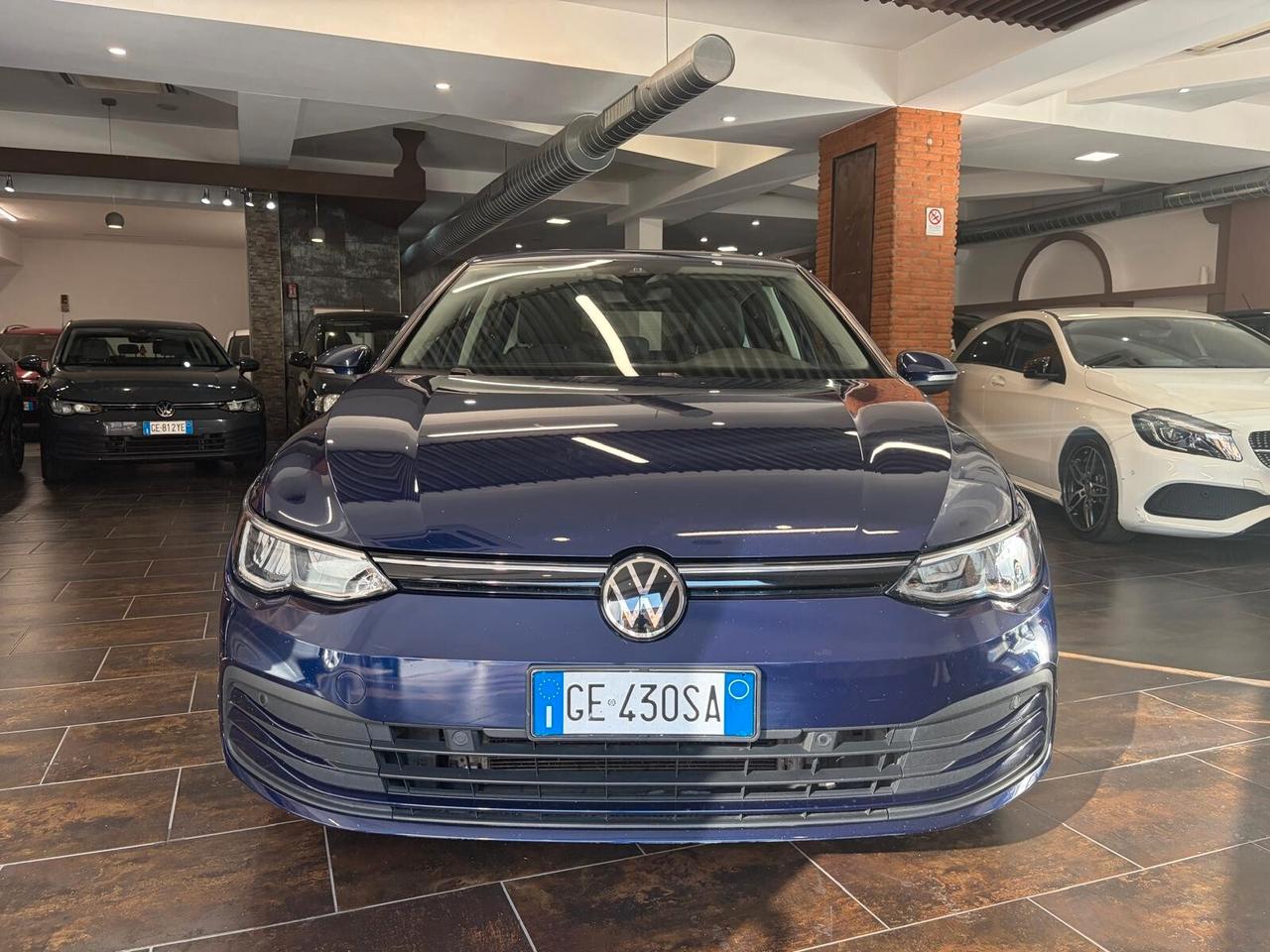 Volkswagen Golf 1.5 eTSI 130 CV EVO ACT DSG R-Line