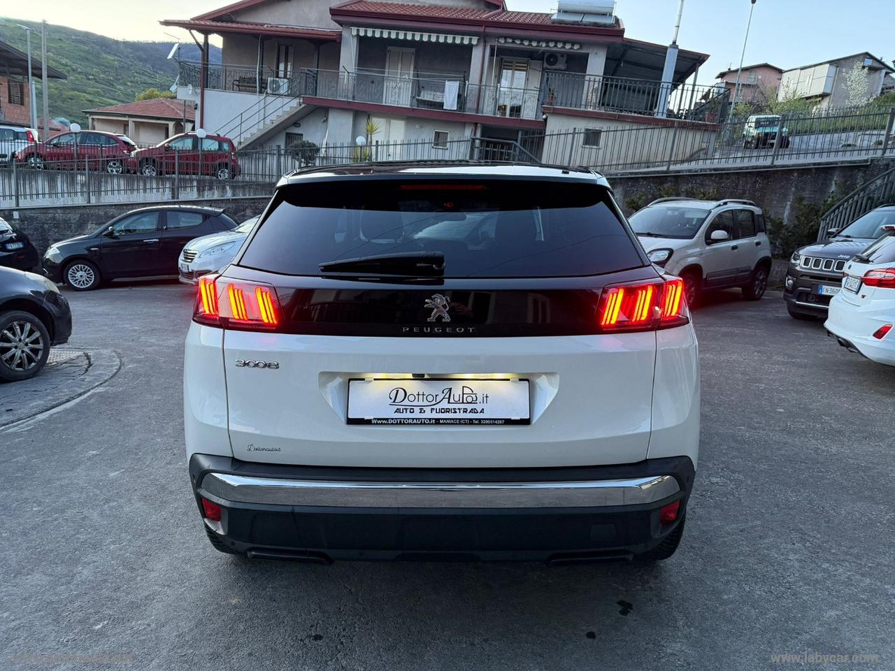 PEUGEOT 3008 BlueHDi 130 S&S Allure Pack