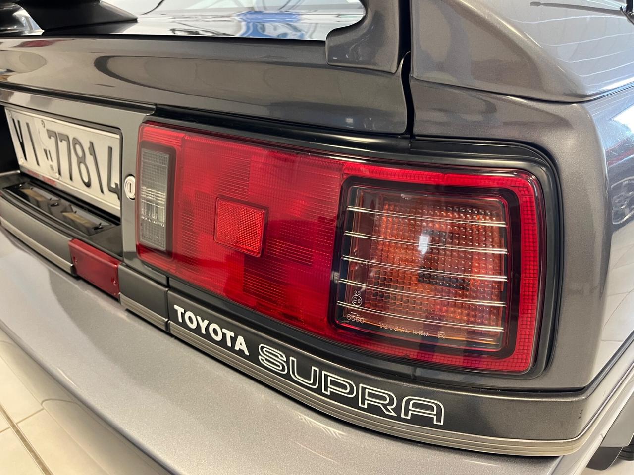 Toyota Supra 3.0i TURBO