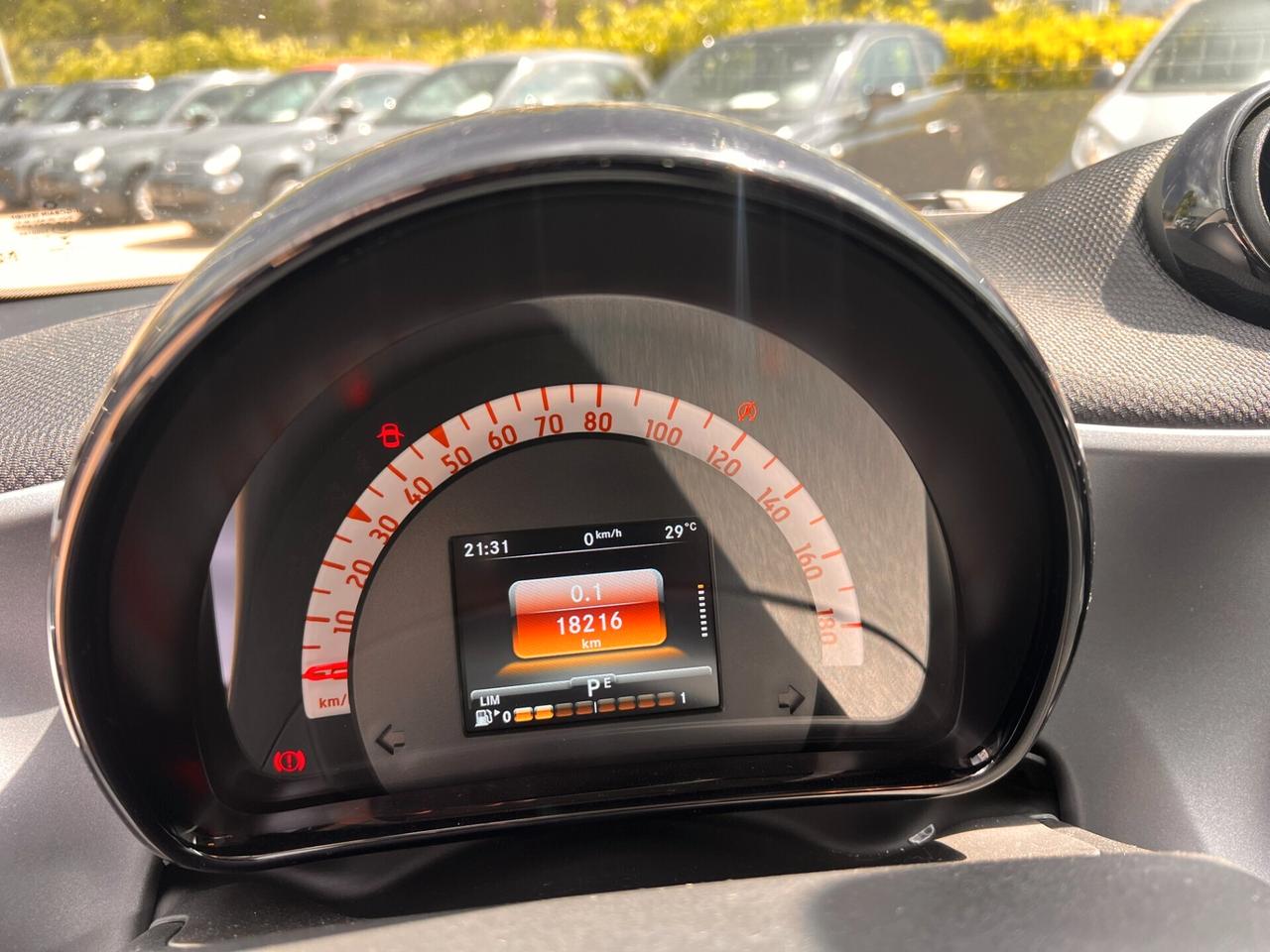 Smart ForTwo 70 1.0 Passion solo 18.000 km